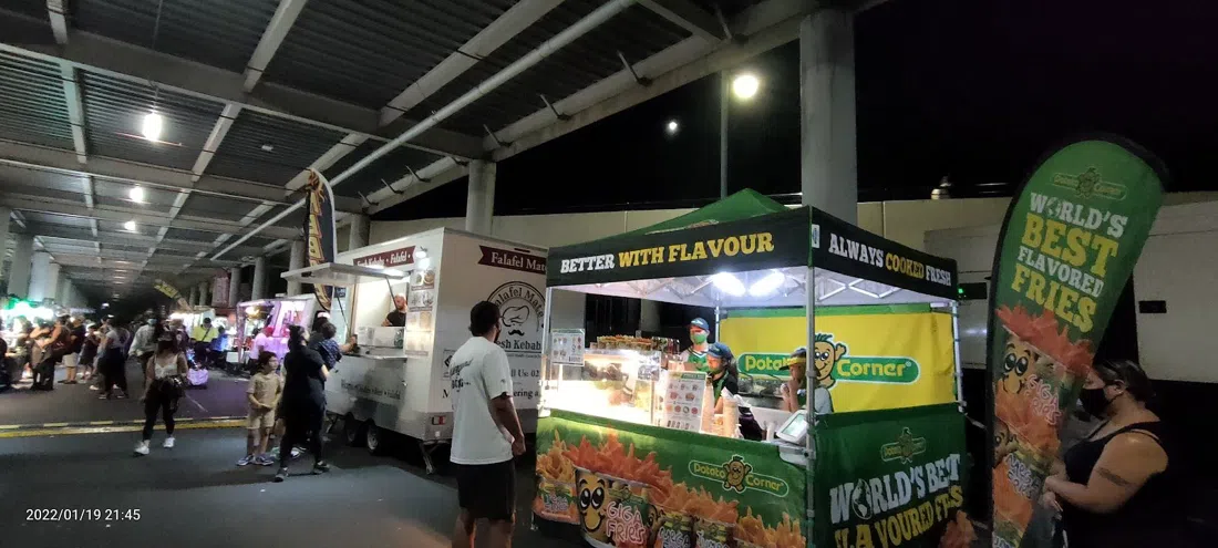 Botany Town Centre Night Market, Auckland